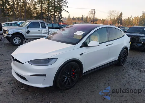 2025 Tesla Model X Plaid z USA, uszkodzony, nr VIN 7SAXCBE64SF461501
